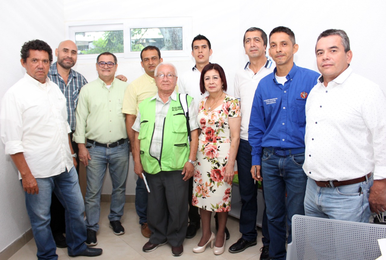 Álvaro Bustos, Héctor Sandino, Luis Enrique Rojas, Jorge Duarte, Rodrigo Rojas Ortiz, Óscar Naranjo, Consuelo Morales, funcionaria del DANE; Ever Rojas, Jonathan Palomares y José Rivera.